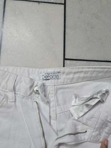 white High-Waisted Shorts