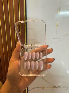 Elegant cateyes Press-On Nails