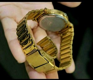 HMT QUARTZ Gold Plate WATCH⌚️👌