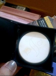 Sugar Face Compact