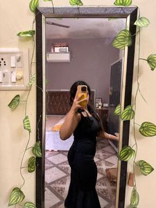 Chic Black Mermaid Hem Dress