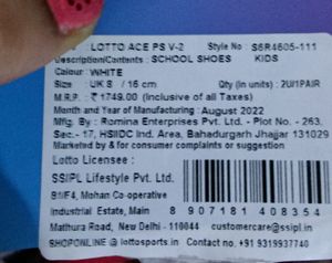 Lotto Velcro Running Shoes For Boys . New With Tag