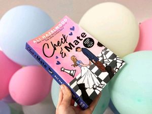 🆕 Check And Mate Rommance Book By Ali Hazelwood