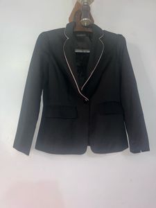 Stylish Black Blazer