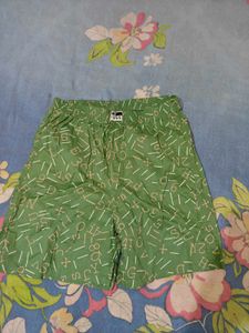 Men's Green Graphic Print Shorts