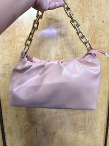 Chic Shoulder Bag with Gold Chain