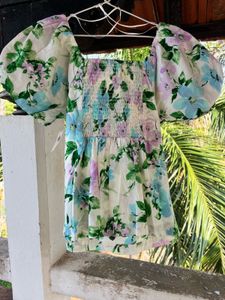 Floral top