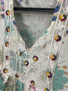 Flowy Floral Print Kurta with Tassels - M size