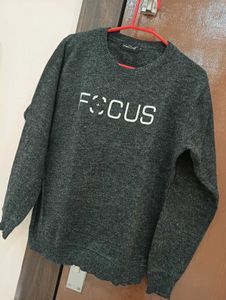 Focus Graphic Sweatshirt