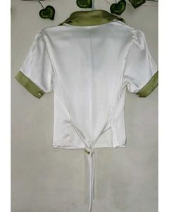 Chic White &amp; Green Bow Blouse