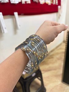 Smoky Grey Pearl-Cluster &amp; Stone Bangles