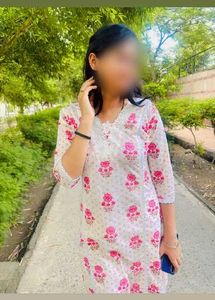 Chic Floral Print Kurta Set