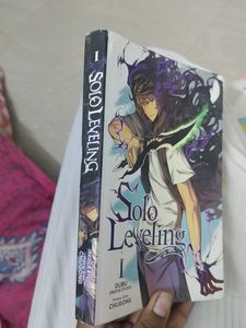 Solo Leveling Vol. 1