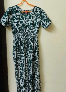 Chic Green Leaf Print Midi Dress