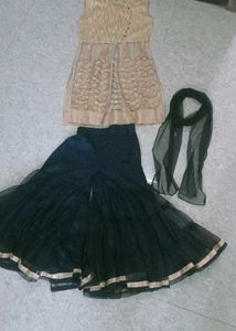 Elegant Ethnic Kurta Set with Dupatta