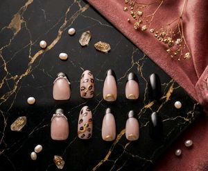 Stylish Press-On Nails Set