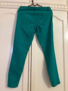 FOREVER 21 Green Skinny Jeans