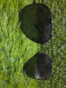 💥 Attractive Sunglass for man and Women pack of 1 pc Brand New Never Use