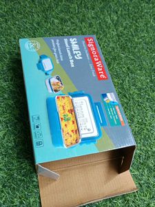 Reusable Lunch Box with Spoon