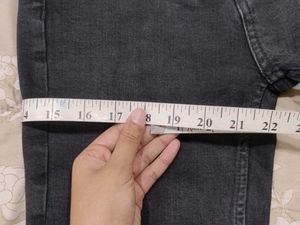 ZARA Vintage Black Straight Leg Jeans