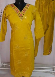 Extremely Beautiful Brand New Golden Suit Set