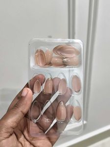 Gold Nails - savana by urbanic