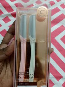 Miniso face razor ✨