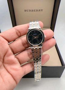GUCCI PREMIUM LADIES WATCH AT SALE