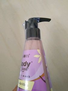 Plum Body Lovin' Vanilla Vibes BodyWash