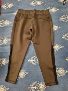 Athletic Leggings with Mesh