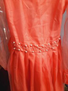 offer till 8pm!!!!!Elegant Pink Party Gown