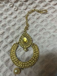Elegant Gold Maang Tika Set -3