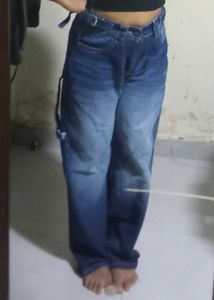 Off duty baggy carpenter jeans