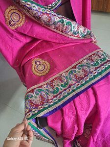 gold  Embroidered Saree 🩷