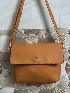 Stylish Brown Crossbody Bag