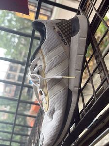 Adidas Swift Run Sneaker