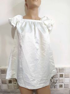 Chic White Puff Sleeve Top Size S/ Girl - 8-9 yrs