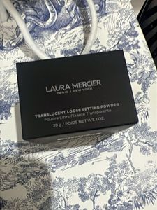 Laura Mercier Translucent Loose Setting Powder