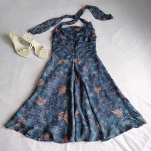 Blue floral halter dress 🦋🪞✨️
