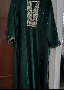 Elegant Emerald Green Kurta Set
