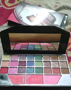 Make Up Kit