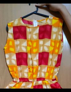 Vibrant Jumpsuit with pockets