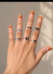 Elegant Ring Set of 7 rings