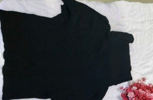 Black Ribbed Zip-Up Top