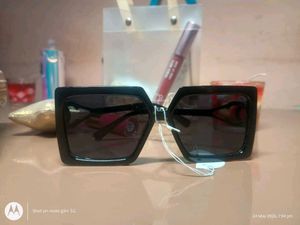 Chic Oversized Square Sunglasses