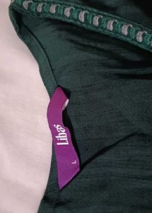 Elegant Green Embroidered Kurta