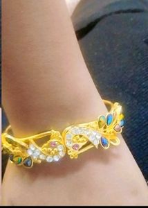 Gorgeous Peacock Crystal Cuff Bracelet