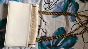 Chic Quilted Shoulder Bag with Chain