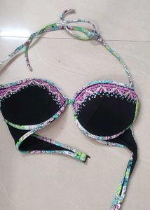 Victoria's Secret Bikini Top hook broken.