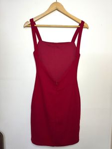 Chic Red Square Neck Mini Dress